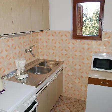 With A Parking Space Businci, Ciovo - 4667 Apartament